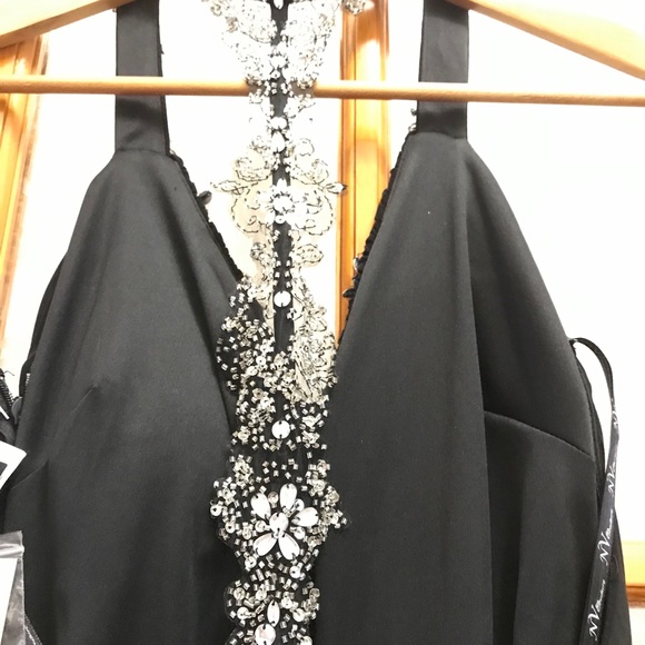 NWT Gorgeous NV Couture Evening Gown - Picture 7 of 11